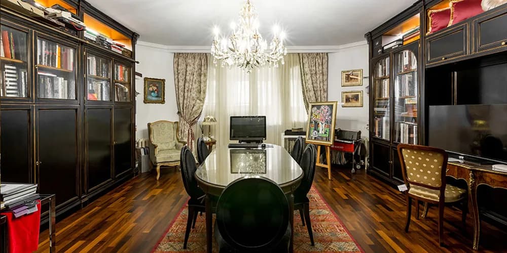 Camera Marchizei — Palatul Noblesse, București
